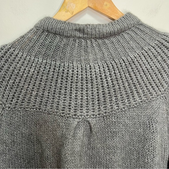Le Chateau Grey Wool Cropped Cardigan Size XL Neutral Monochrome - Picture 6 of 8